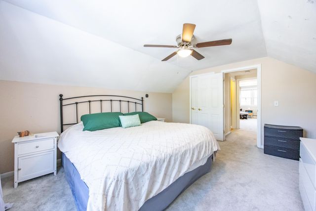 9 Leslie Lane, Nashua, NH 03062