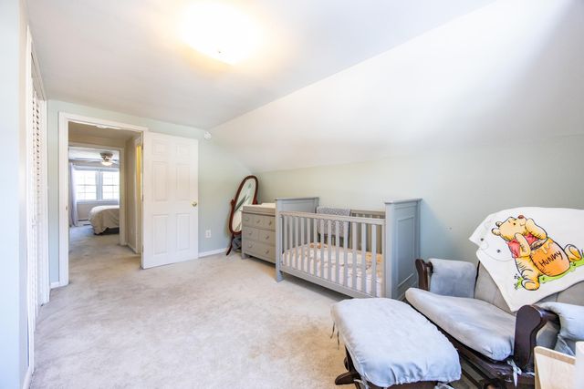 9 Leslie Lane, Nashua, NH 03062