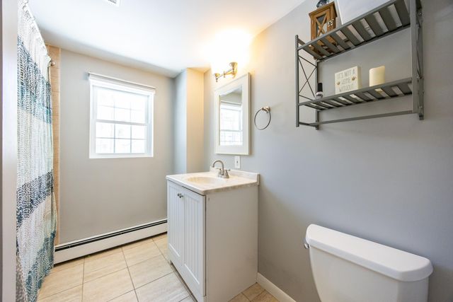 9 Leslie Lane, Nashua, NH 03062