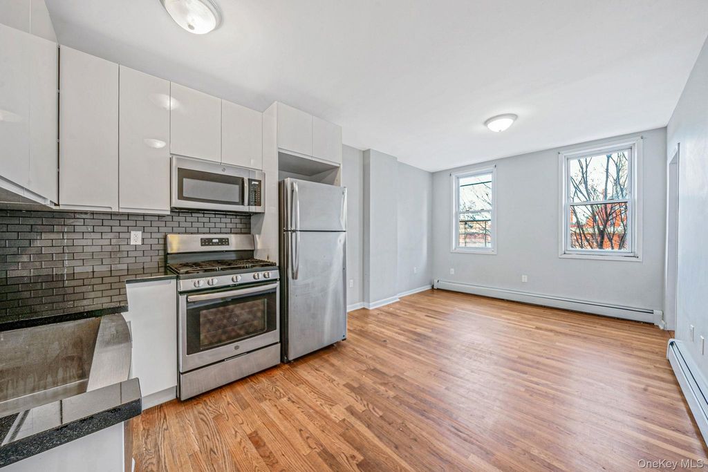 176A 26, Brooklyn, NY 11232