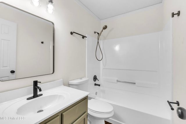 3031 S Caitlynn Circle, Horn Lake, MS 38637