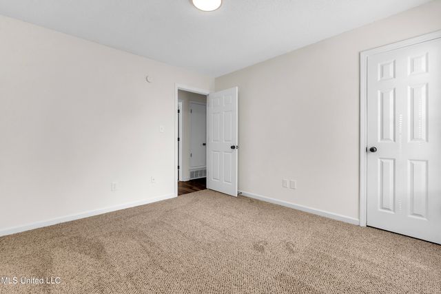 3031 S Caitlynn Circle, Horn Lake, MS 38637