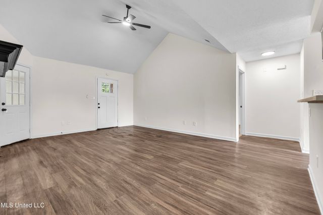 3031 S Caitlynn Circle, Horn Lake, MS 38637