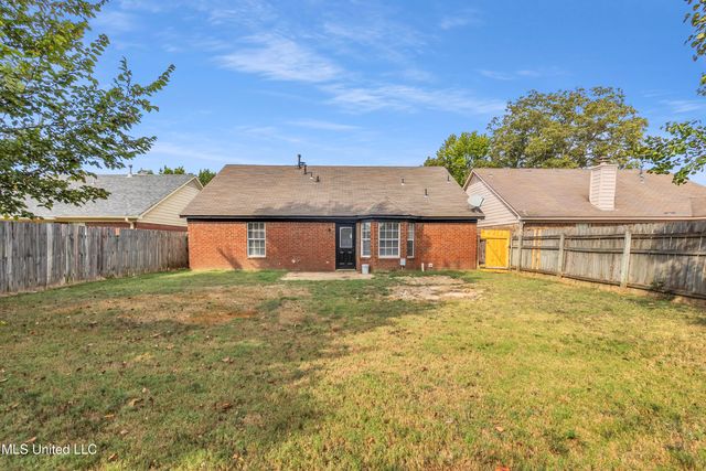 3031 S Caitlynn Circle, Horn Lake, MS 38637