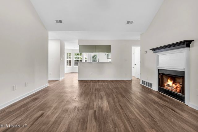 3031 S Caitlynn Circle, Horn Lake, MS 38637