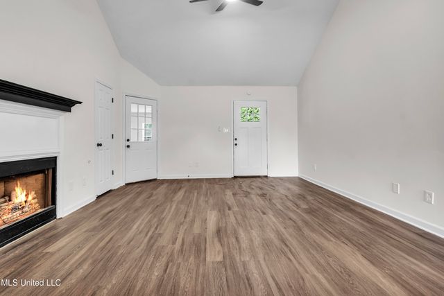 3031 S Caitlynn Circle, Horn Lake, MS 38637