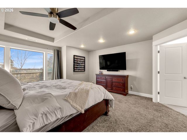 1551 N 4TH Ct, Washougal, WA 98671