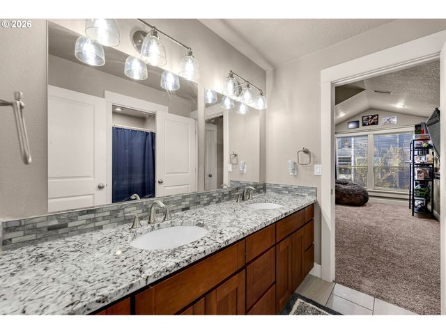 1551 N 4TH Ct, Washougal, WA 98671