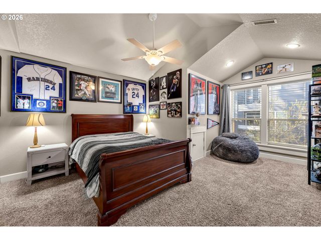 1551 N 4TH Ct, Washougal, WA 98671