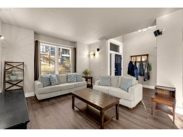 1551 N 4TH Ct, Washougal, WA 98671