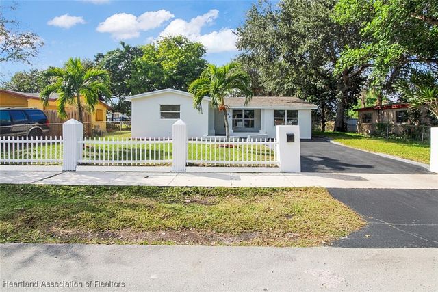 931 NW 38 Avenue, Lauderhill, FL 33311