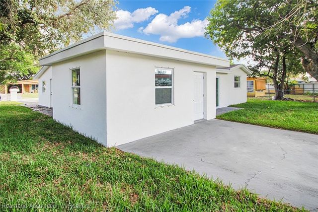 931 NW 38 Avenue, Lauderhill, FL 33311