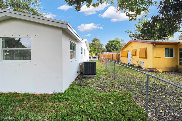 931 NW 38 Avenue, Lauderhill, FL 33311