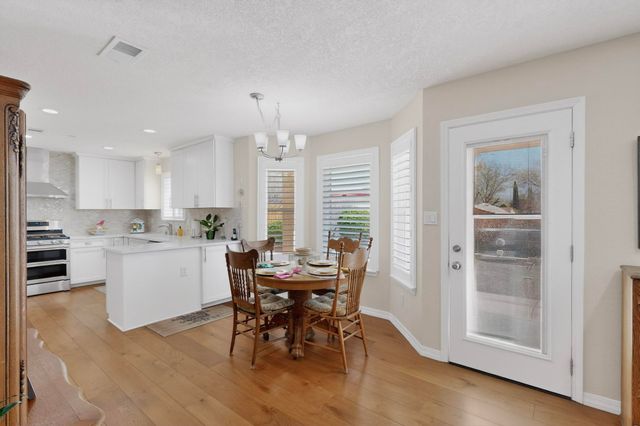 7007 Marigot Court NW, Albuquerque, NM 87120