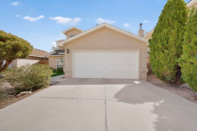 7007 Marigot Court NW, Albuquerque, NM 87120