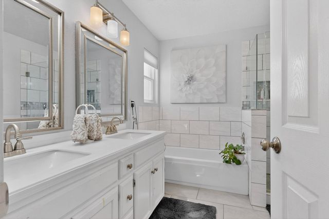 7007 Marigot Court NW, Albuquerque, NM 87120