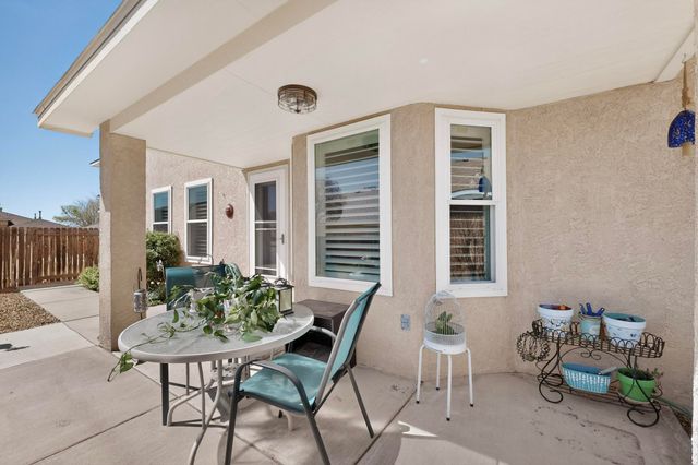 7007 Marigot Court NW, Albuquerque, NM 87120