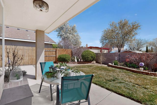 7007 Marigot Court NW, Albuquerque, NM 87120