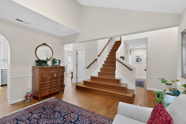 7007 Marigot Court NW, Albuquerque, NM 87120