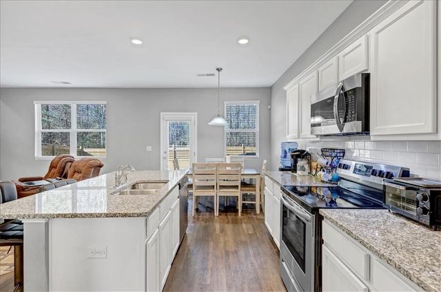 11945 Lovejoy Crossing Way, Hampton, GA 30228