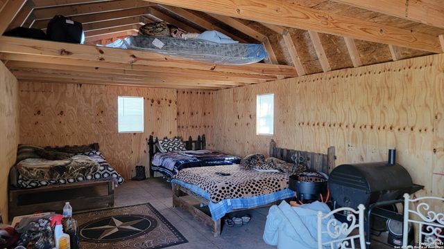 000 Stagecoach, Rocksprings, TX 78880