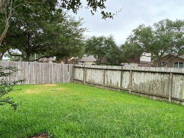 4223 Fieldview Court, Fresno, TX 77545