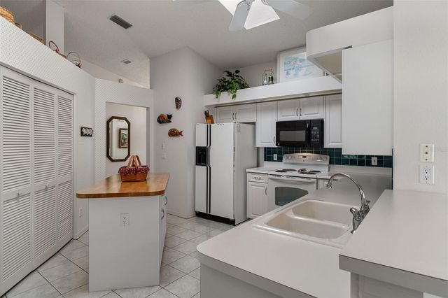 8009 BLUE SKIES DRIVE, Spring Hill, FL 34606