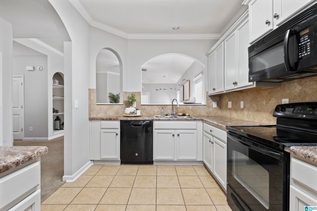 204 ADDISON DRIVE, Calera, AL 35040