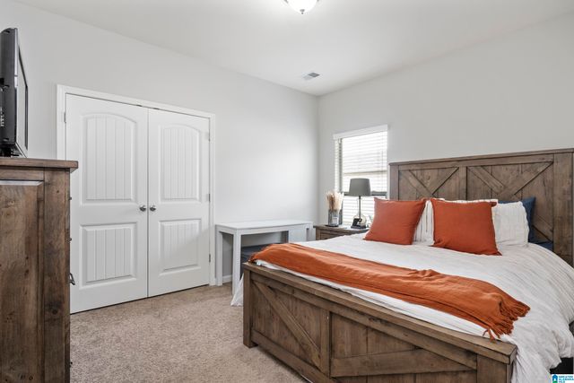 204 ADDISON DRIVE, Calera, AL 35040