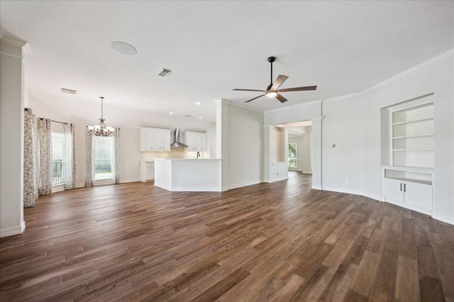 8911 S Fitzgerald Way, Missouri City, TX 77459