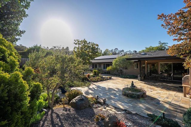 1729 CIRCO DEL CIELO DR, El Cajon, CA 92020