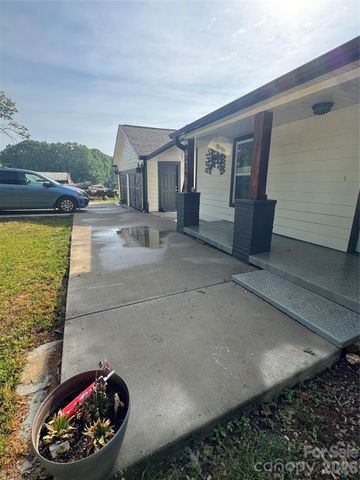 1319 Rollings Roost Road, Lancaster, SC 29720