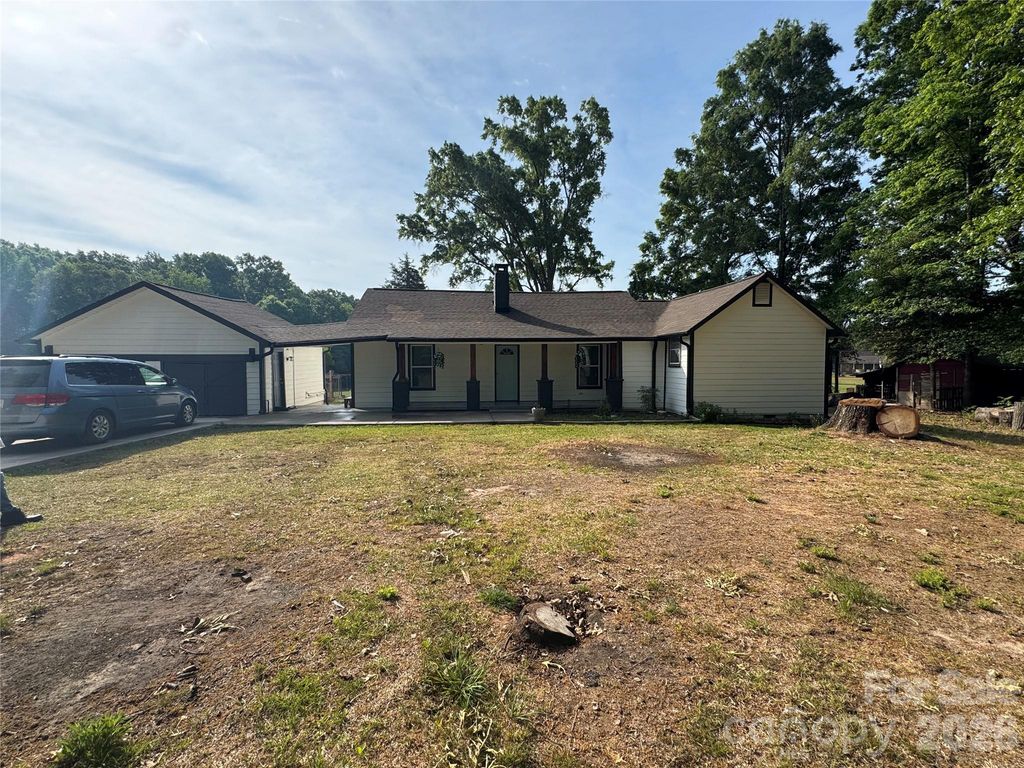 1319 Rollings Roost Road, Lancaster, SC 29720