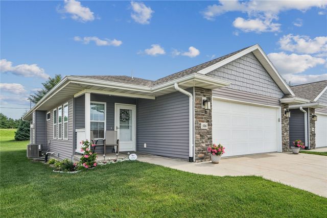 506 Meadow Oak Circle, Fairfax, IA 52228