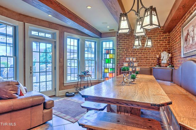 24479 Reflection Lane, Abingdon, VA 24210