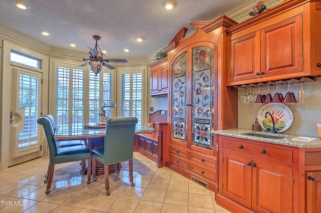 24479 Reflection Lane, Abingdon, VA 24210