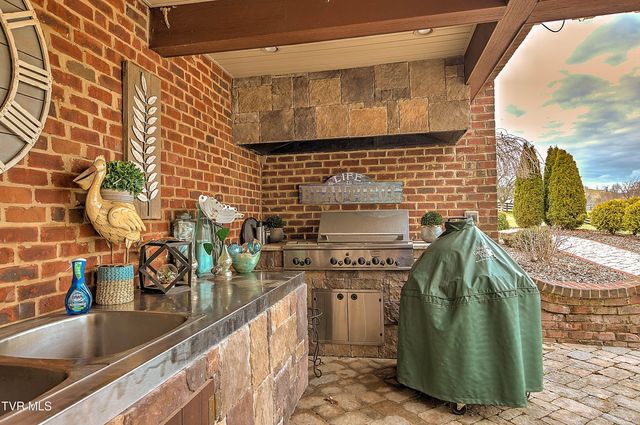 24479 Reflection Lane, Abingdon, VA 24210