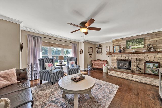 1555 Coopers Cove RD, Hardy, VA 24101