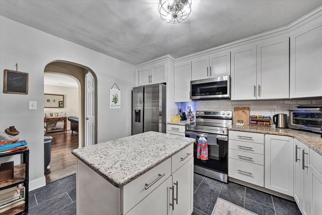 1555 Coopers Cove RD, Hardy, VA 24101