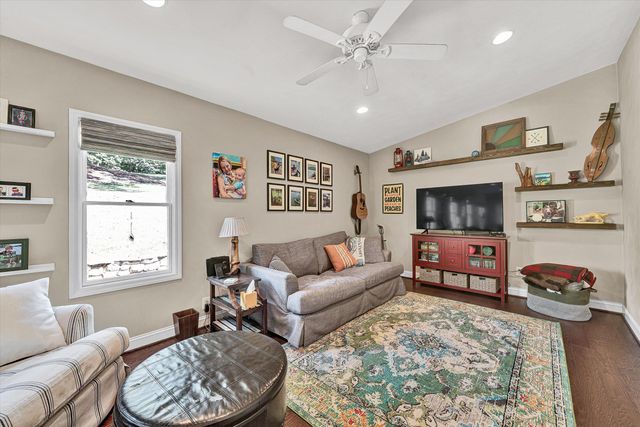 1555 Coopers Cove RD, Hardy, VA 24101