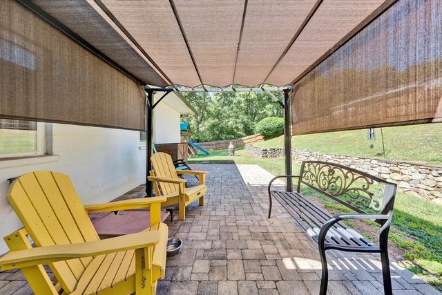 1555 Coopers Cove RD, Hardy, VA 24101