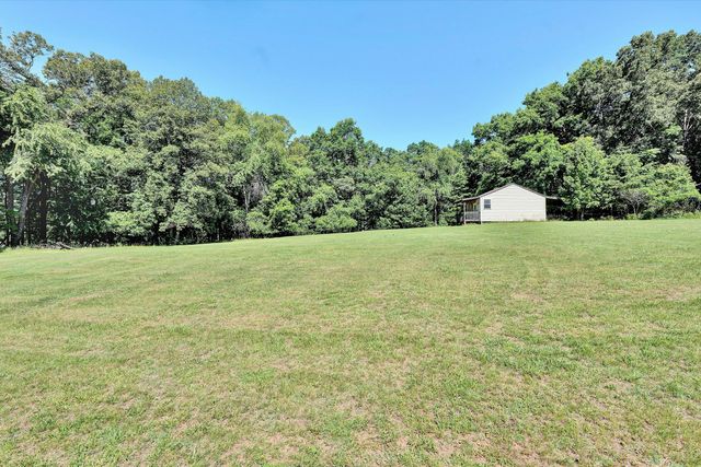 1555 Coopers Cove RD, Hardy, VA 24101