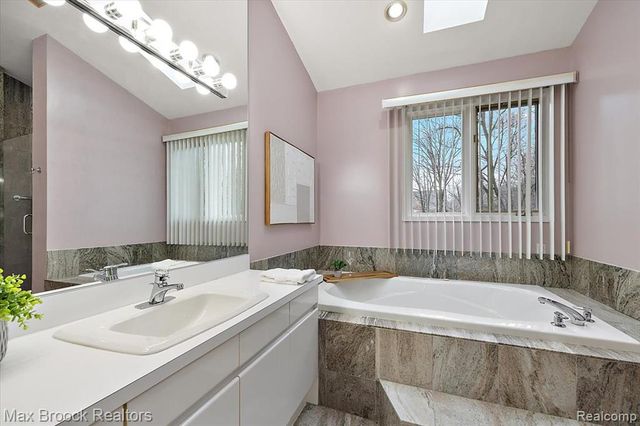 2295 Shore Hill Drive, West Bloomfield, MI 48323