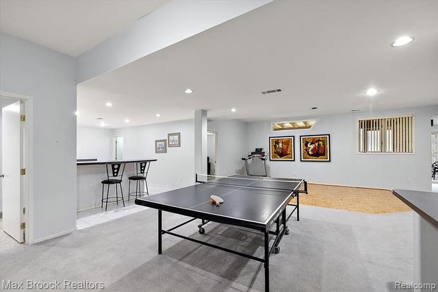 2295 Shore Hill Drive, West Bloomfield, MI 48323
