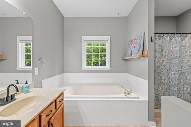 7386 MONROE DR, King George, VA 22485