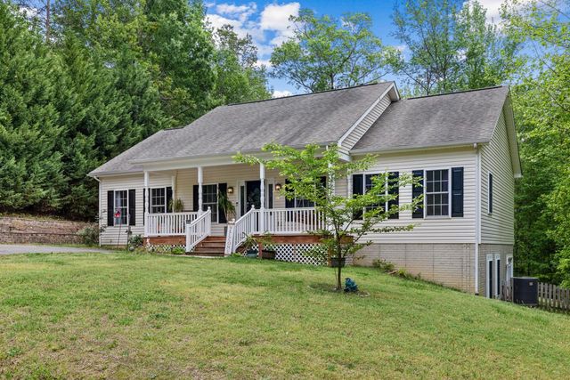 7386 MONROE DR, King George, VA 22485