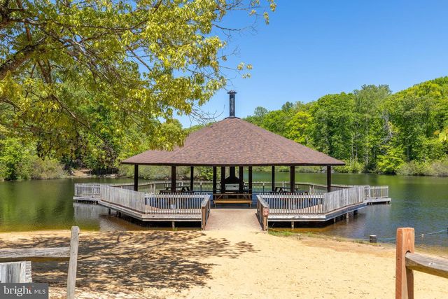7386 MONROE DR, King George, VA 22485