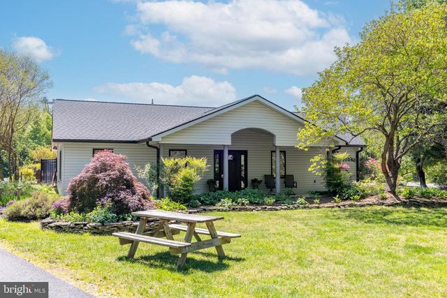 7386 MONROE DR, King George, VA 22485
