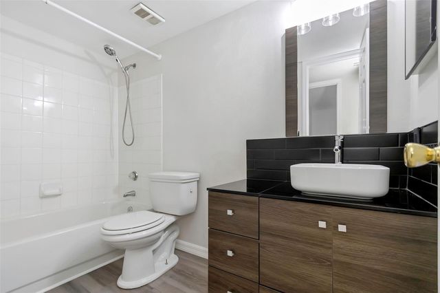 2400 FEATHER SOUND DRIVE 1328, Clearwater, FL 33762