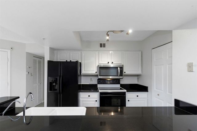 2400 FEATHER SOUND DRIVE 1328, Clearwater, FL 33762